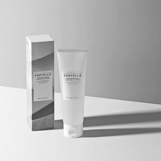 SKIN1004 Tone Brightening Cleansing Gel Foam 125ml - vista alternativa